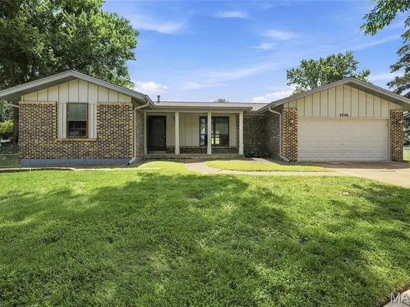 2266 Halyard Ct, Saint Louis, MO 63129
