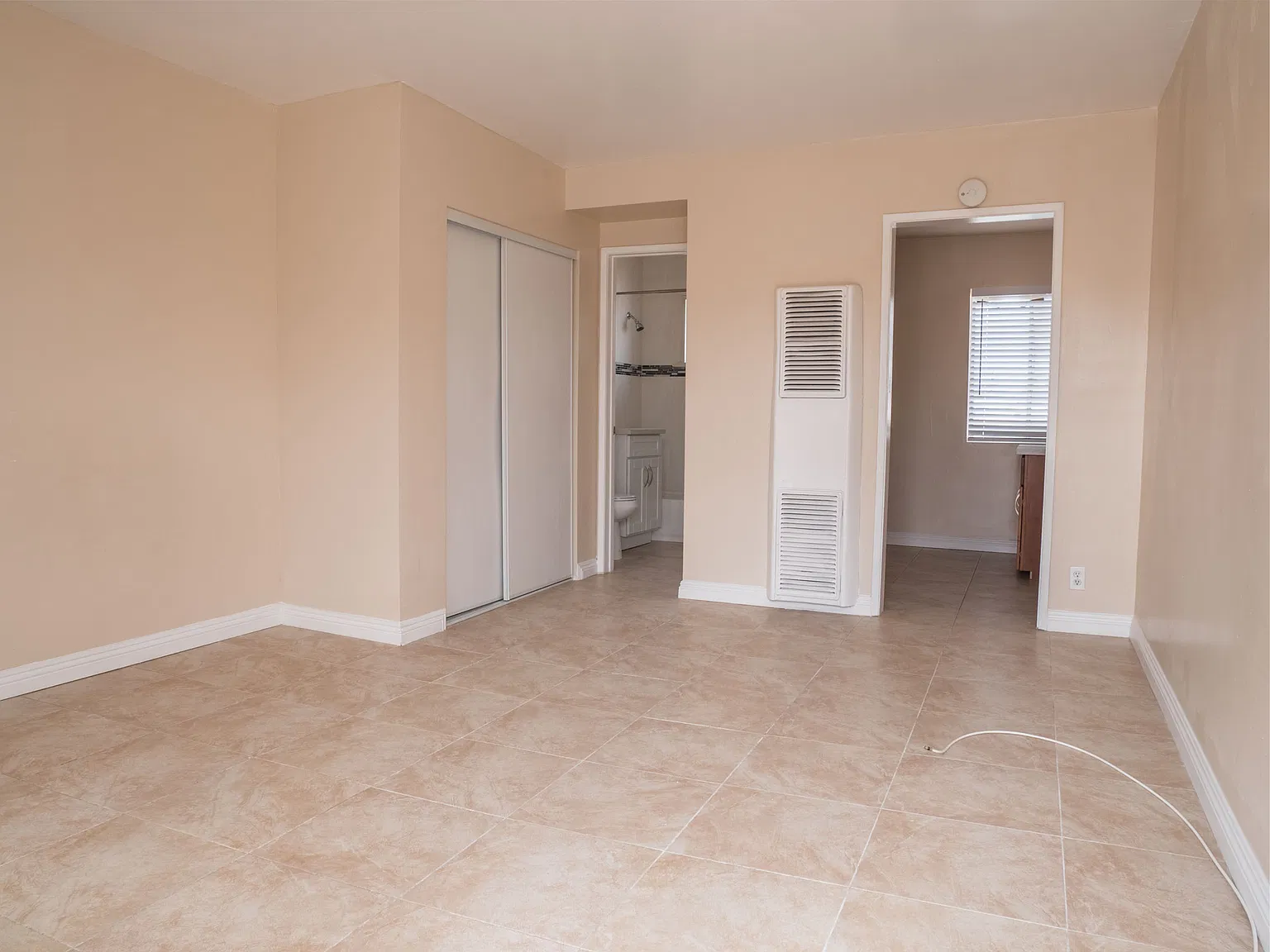 1 bed, $1,400 — Photo 1