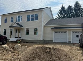 4 Highland Ct, Milford, CT 06461