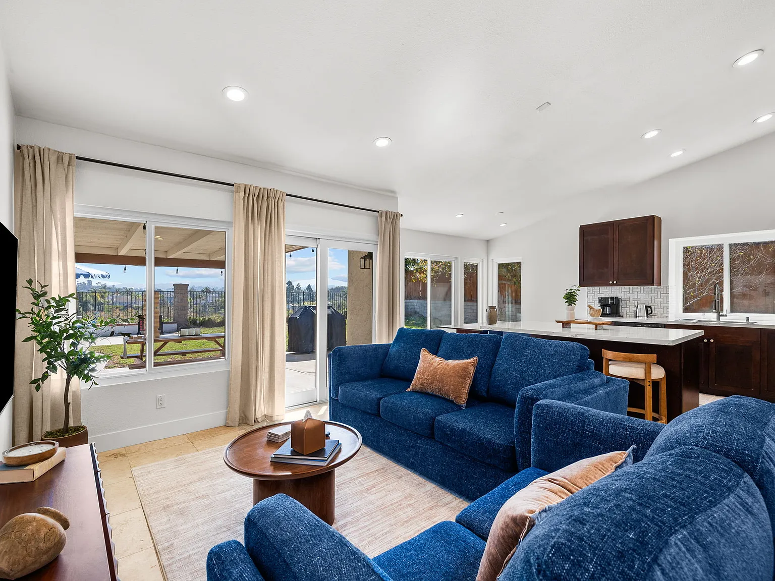 Robinwood Dr, Oceanside — Photo 3