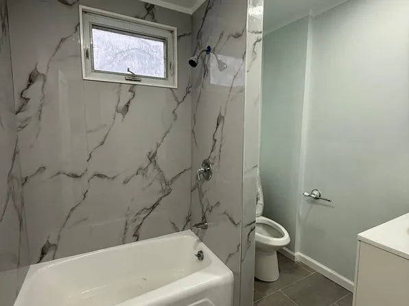 407 Elm Street image 16 of 20