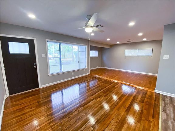 5th image of 7211 Corpus Christi St