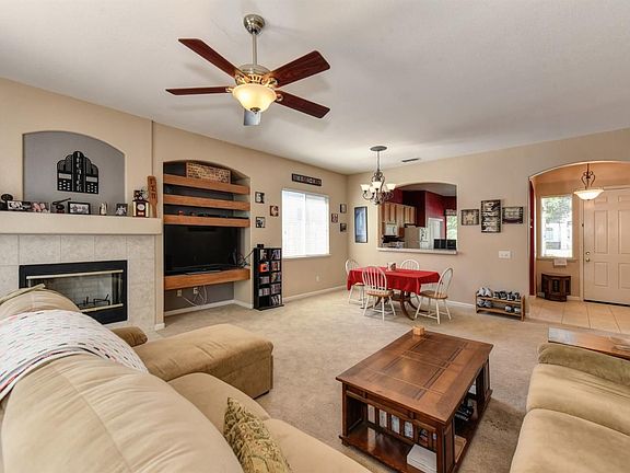 5th image of 560 Eastbrook Way