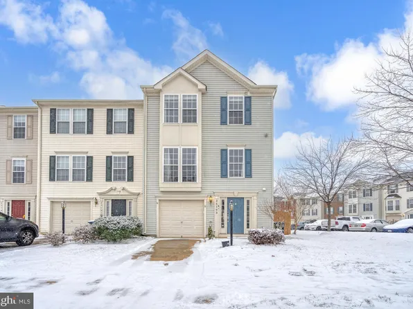 25193 Destination Sq, Aldie, VA 20105