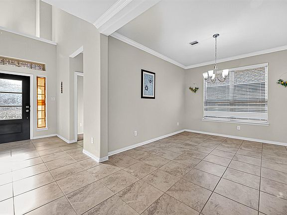 5th image of 10519 Forfar Ln