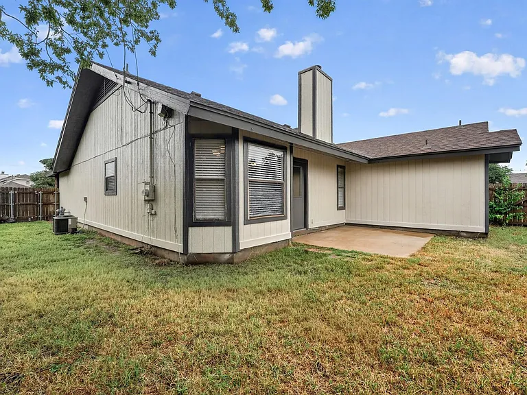 1509 Taron Dr — Photo 26