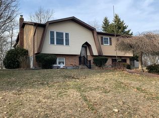135 Crest Rd, Hazle Township, PA 18202