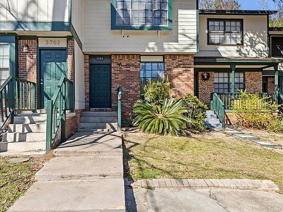 4th image of 3704 Aksarben Dr