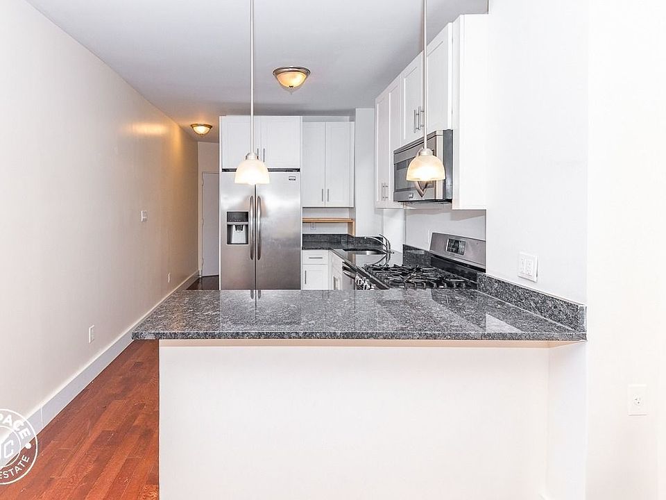 1st image of 223 Bainbridge St #2M