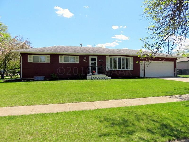 1st image of 302 Cherry Ct