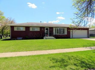 302 Cherry Ct, West Fargo, ND 58078