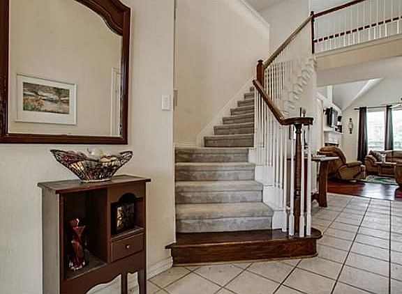 3rd image of 620 Harbor Cove Dr