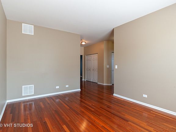 3rd image of 1041 Chadwick Dr