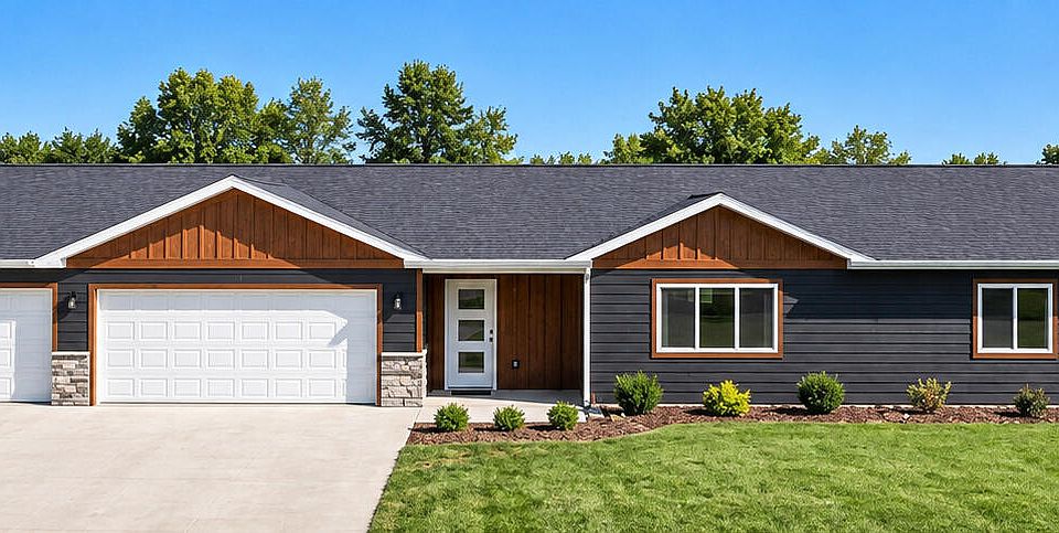 1st image of 304 4th St SE