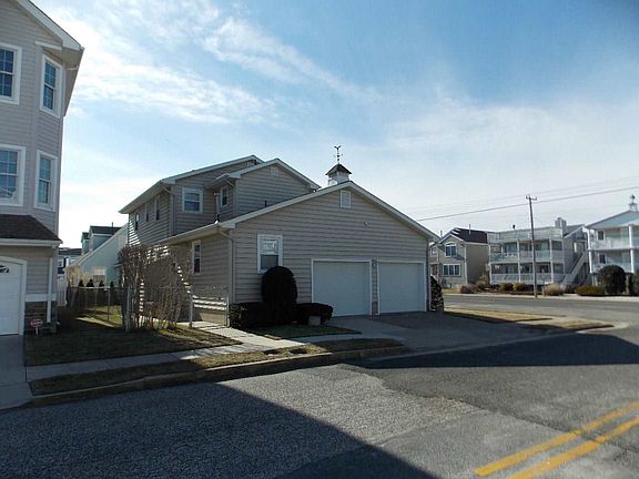 2nd image of 4717 West Ave