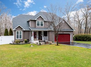 4 Scarlet Oak Ct, Jackson, NJ 08527