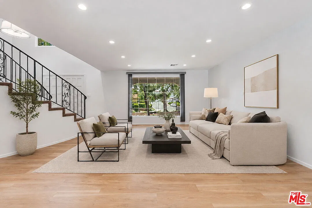 5 bed, 3.0 bath, 2684 sqft, $9,750 — Photo 4