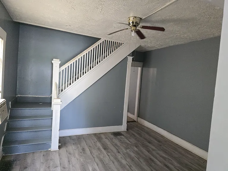 29 E Raymond St #29 — Photo 16