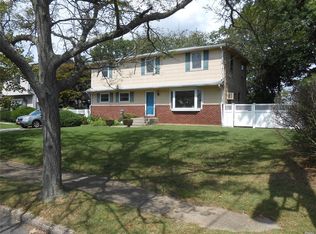 1266 Brookdale Ave, Bay Shore, NY 11706