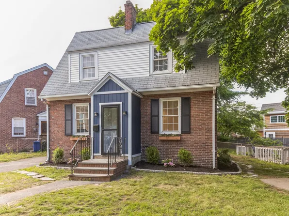 160 Concord Way, Portsmouth, NH 03801