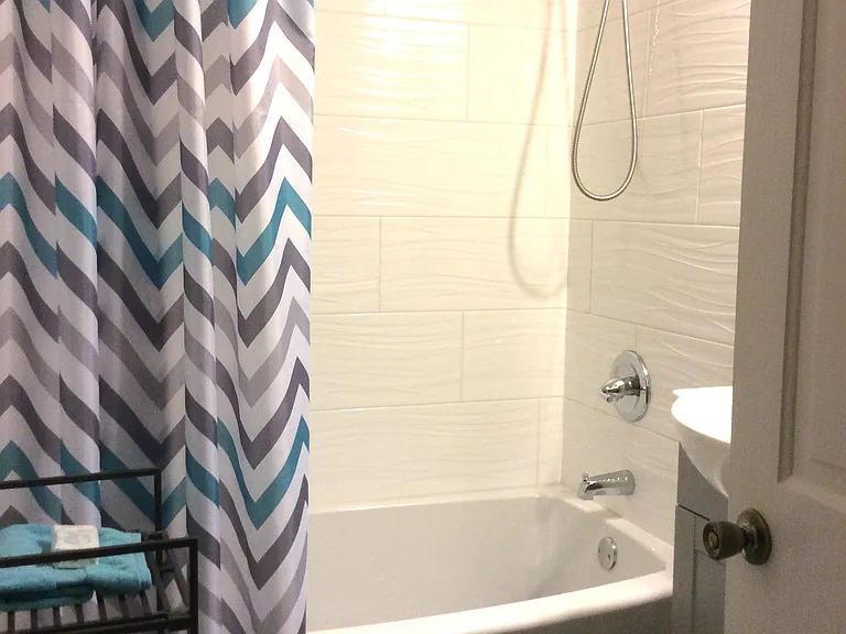 4634 Orleans Ave #4634 — Photo 12