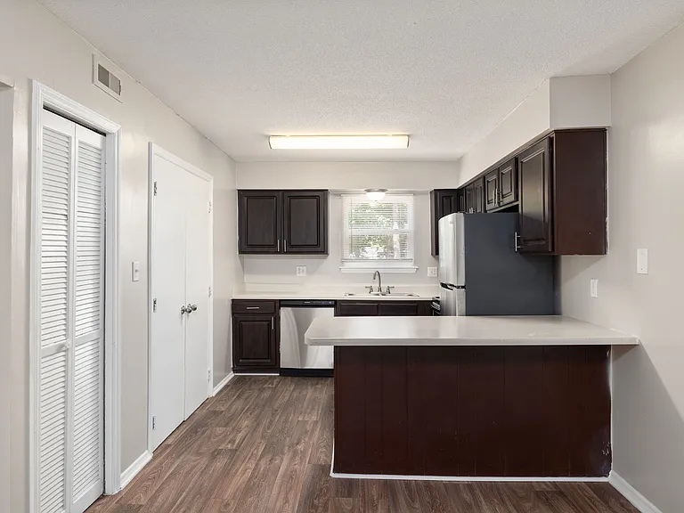 North Oaks Landing — Photo 38