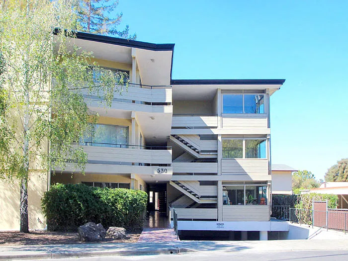 530 Kendall Ave