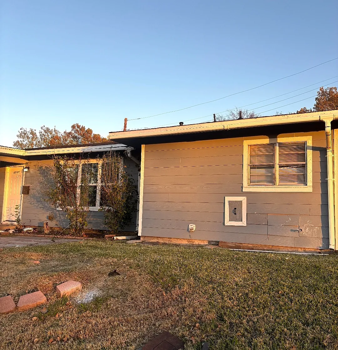 Building Photo - 57 Mundt St #B