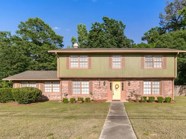 1206 Monte Carlo Dr, Dothan, AL 36303