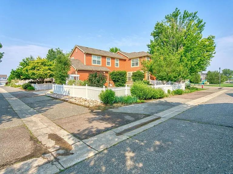 2370 Windmill Dr — Photo 31