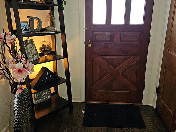 5th image of 2105 Shroyer Rd