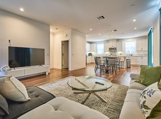 2222 Synergy, Irvine, CA 92614