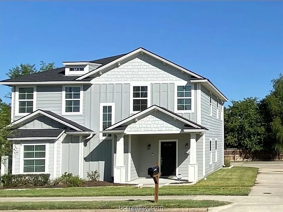 1637 Park Pl