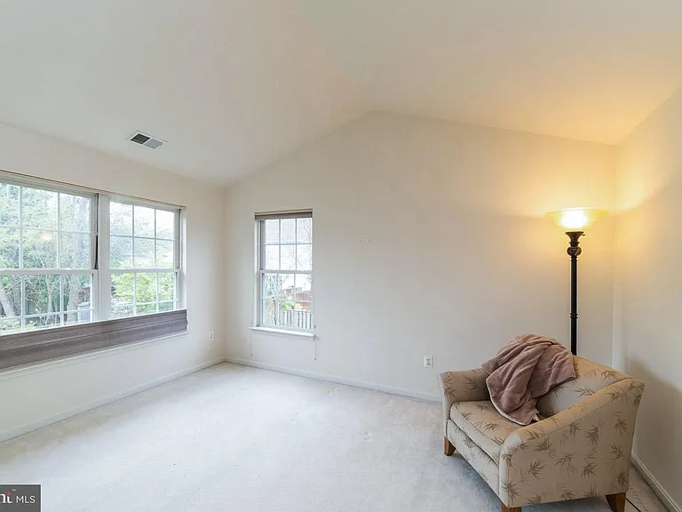 2944 Edgelea Rd — Photo 36
