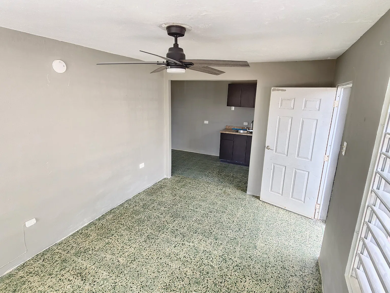 1 bed, 472 sqft, $675 — Photo 2