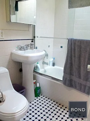 Rented by Bond New York | media 25