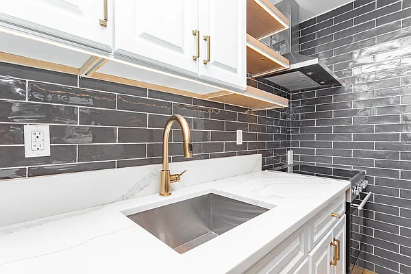 Rented by Brooklyn Group | media 89