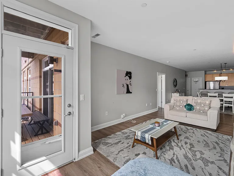 1905 N Water St #102 — Photo 15