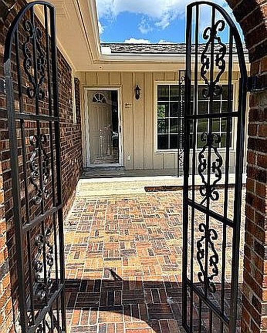 801 Bellwood Dr - Property Image