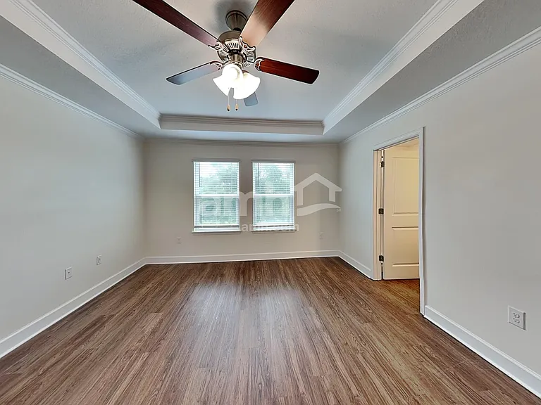 4320 Reisswood Loop — Photo 10