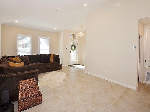 5th image of 1770 Berkshire Cir SW