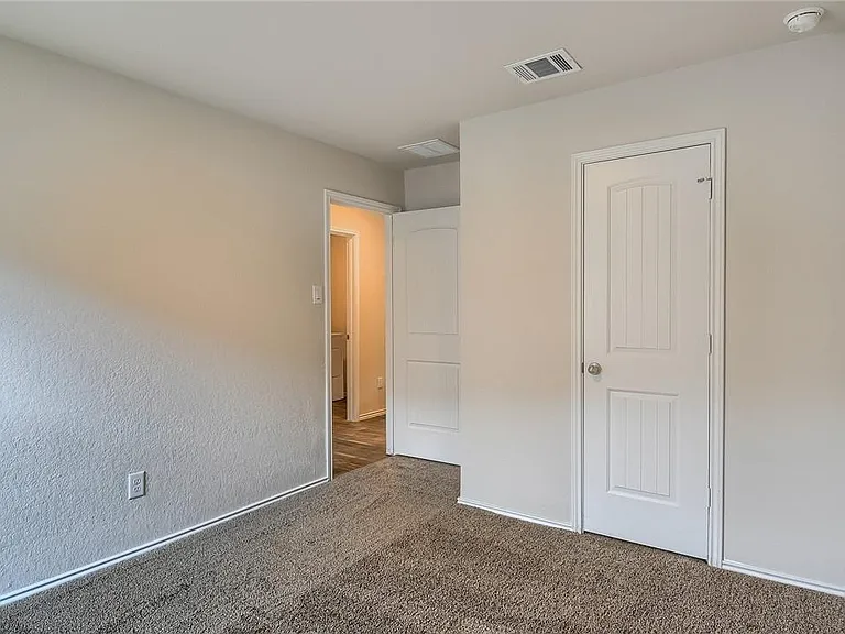 745 Adler Way — Photo 23