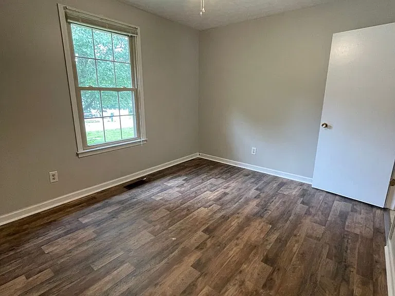 109 Oliver Street — Photo 5