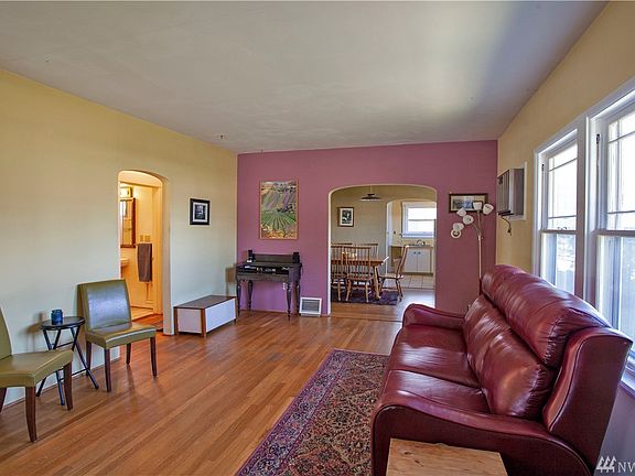 Gorgeous wood floors throughout 