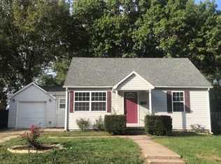 1027 Harwood St, Mexico, MO 65265