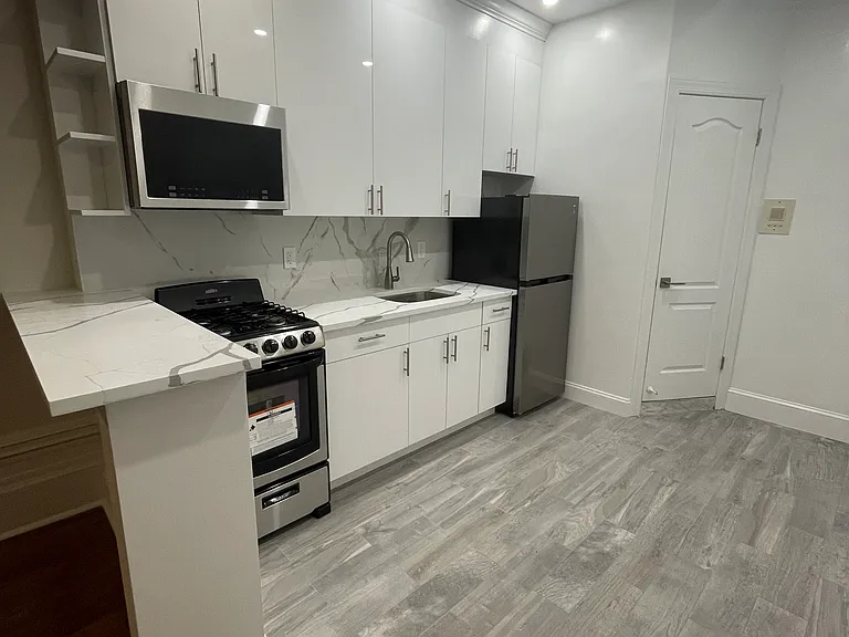 84 Riverside Dr #2F — Photo 5
