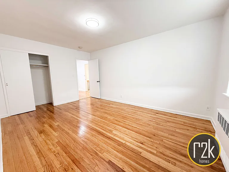 33-28 28th St #3F — Photo 20