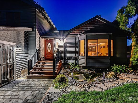 5th image of 8520 172nd Street SE