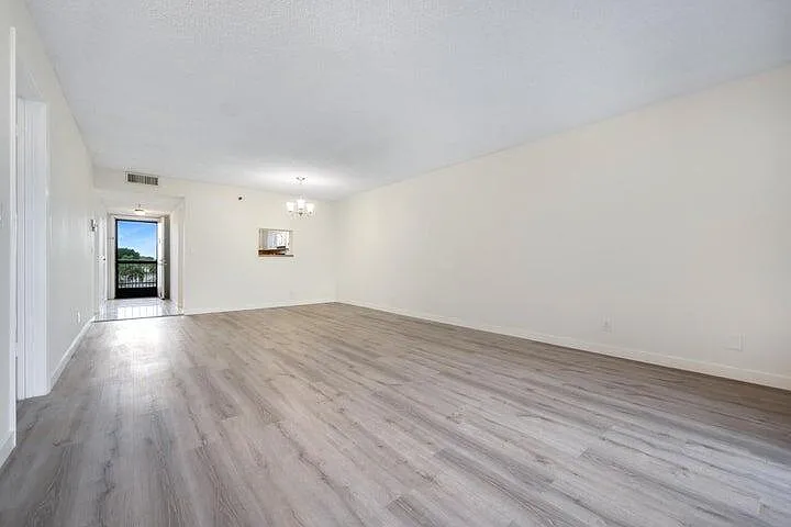 7770 Tahiti Ln #405 — Photo 7