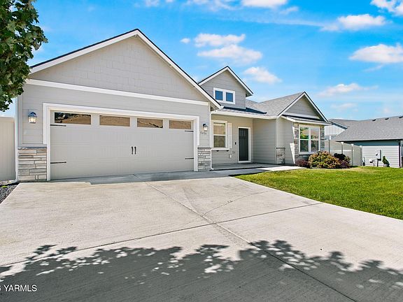 3rd image of 5406 Wildrye Loop
